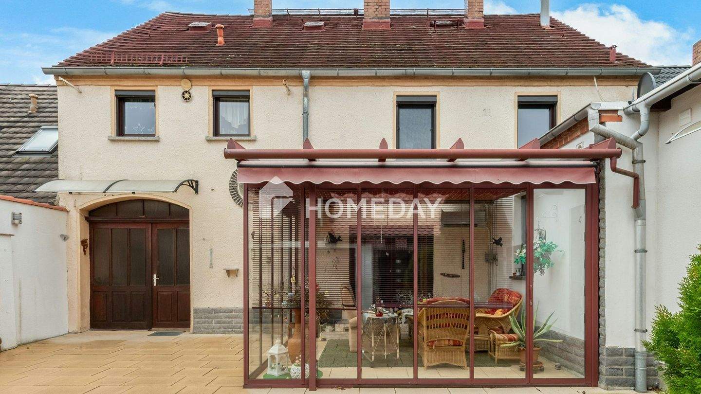 Thumbnail-Familienfreundliches Einfamilienhaus mit 6 Zimmern, schönem Innenhof und Garten