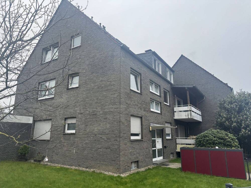 Thumbnail-Gemütliche Wohnung im 6-Familienhaus in zentraler Lage