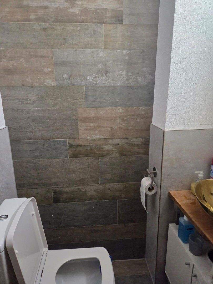 Thumbnail-Stilvolle 4,5-Zimmer-EG-Wohnung mit gehobener Innenausstattung mit Balkon und EBK in Backnang