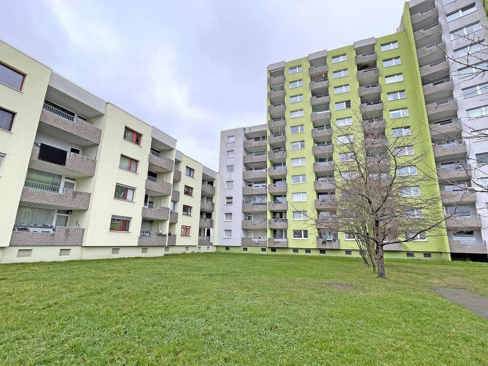 Ansicht Rückseite mit Balkon