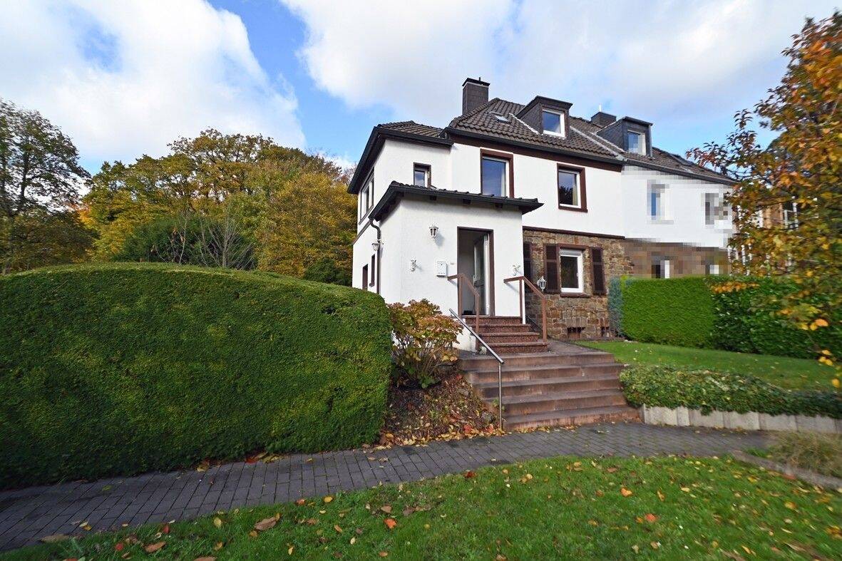 Thumbnail-Charme trifft Saarn! Einseitig angebauter Altbau-Schatz auf tollem Grundstück