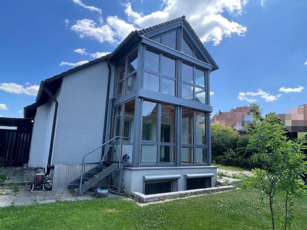 Thumbnail-Sehr ruhiges Einfamilienhaus mit Einliegerwohnung in Burgthann-Unterferrieden