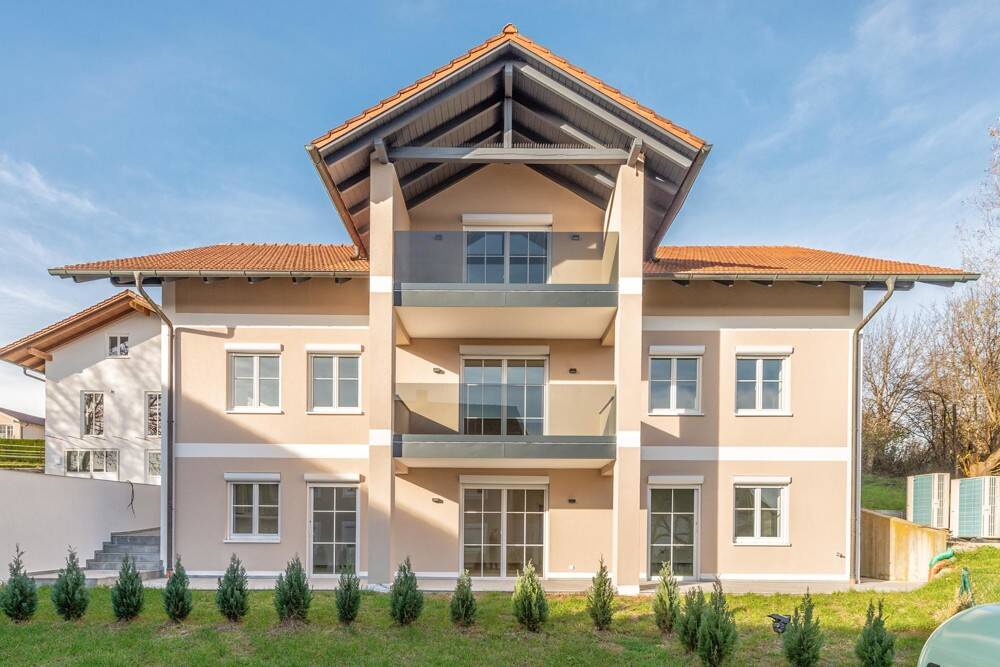 Thumbnail-Hochwertig sanierte EG-Wohnung mit moderner EBK und Süd-Balkon