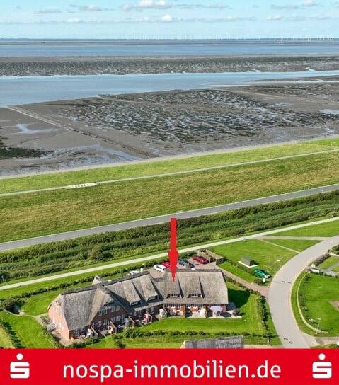 Thumbnail-Direkt hinter dem Naturerbe Wattenmeer - landschaftstypisches Reihenmittelhaus unter Reet!