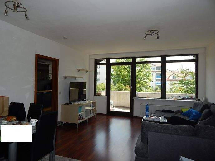Thumbnail-4-Zimmer-Wohnung mit ca.90 m² Wohnfläche mit Balkon und PKW-Stellplatz!