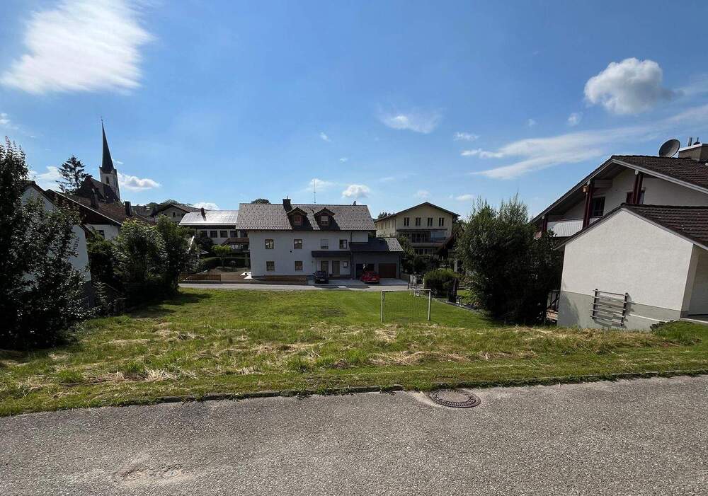 Thumbnail-Großes Baugrundstück in guter Lage