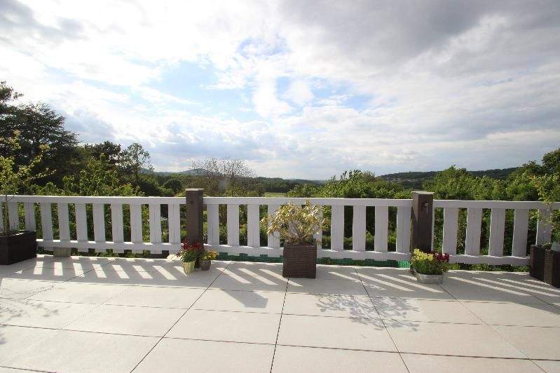 Thumbnail-Modernisierte Eigentumswohnung große Dachterrasse Fernblick zum Siebengebirge EBK + PKW-Stellplatz
