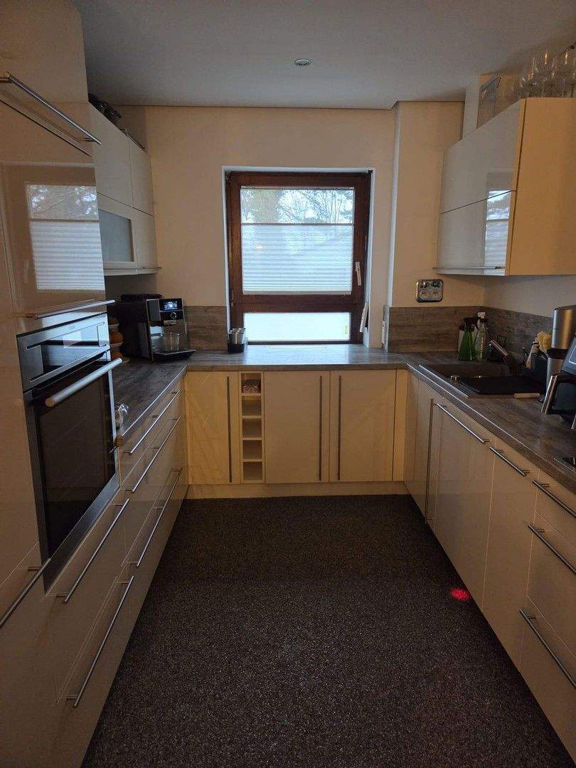 Thumbnail-Attraktive 3,5 Zimmer-Wohnung in Karlsruhe