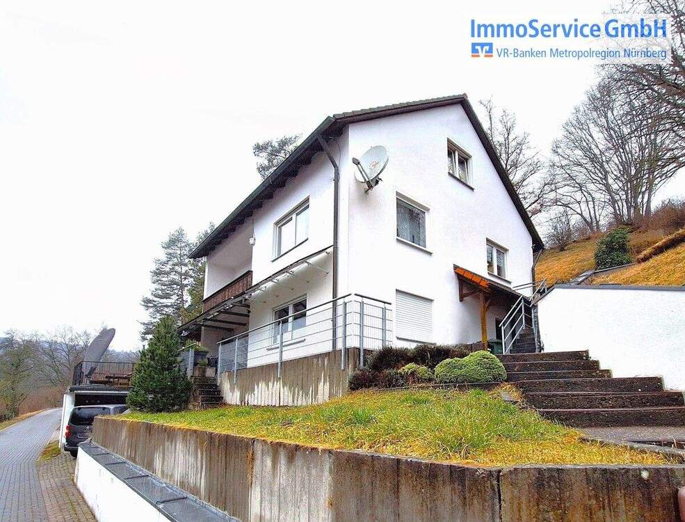 Thumbnail-Renovierungsbedürftiges und vermietetes Einfamilienhaus in idyllischer Lage mit viel Potenzial