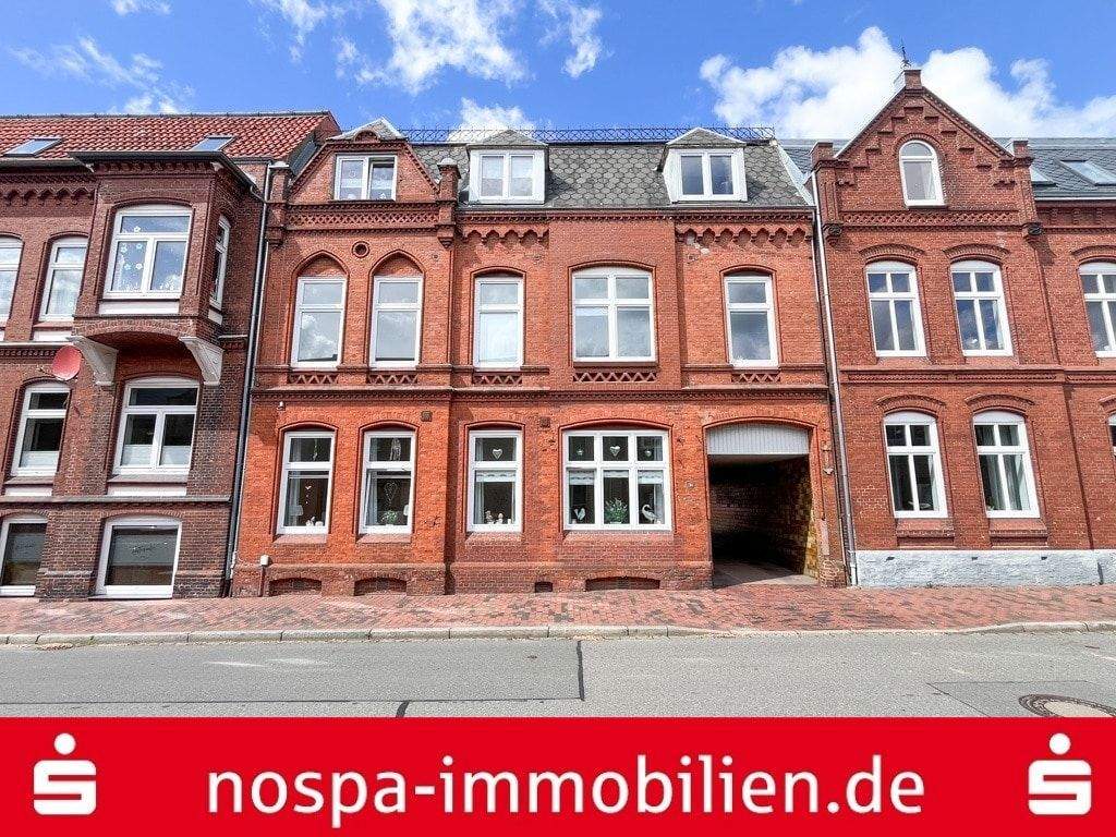 Thumbnail-Mehrfamilienhaus mit 4 Wohnungen sowie zwei Nebengebäuden mit insgesamt 3 weiteren Wohnungen