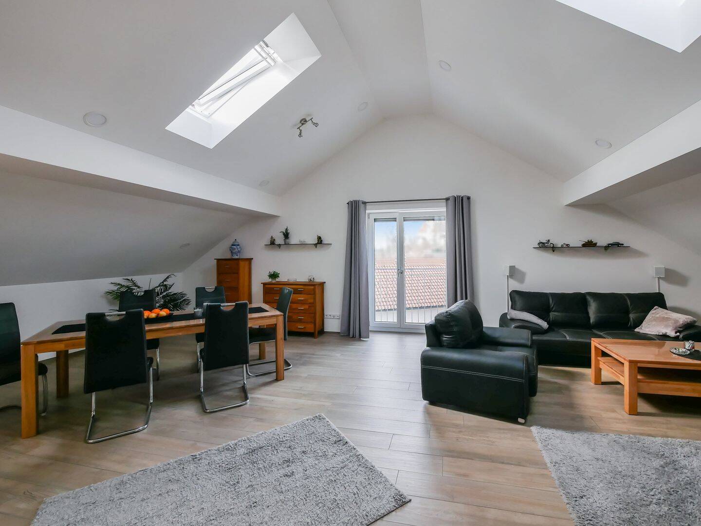 Thumbnail-Saniertes 3-Familienhaus