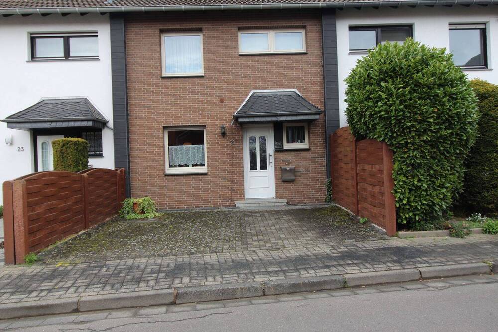 Thumbnail-Gemütliches EF-Reihenhaus mit Garage in ruhiger Lage