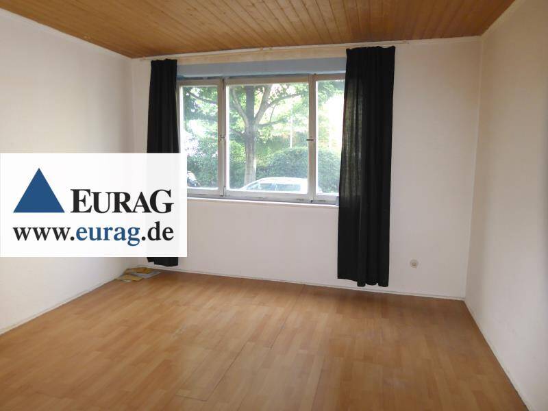 Thumbnail-N-Gärten b. Wöhrd: Gut geschnittene 1-Zi-Whg (Hochparterre), Tageslichtbad - renovierungsbedürftig