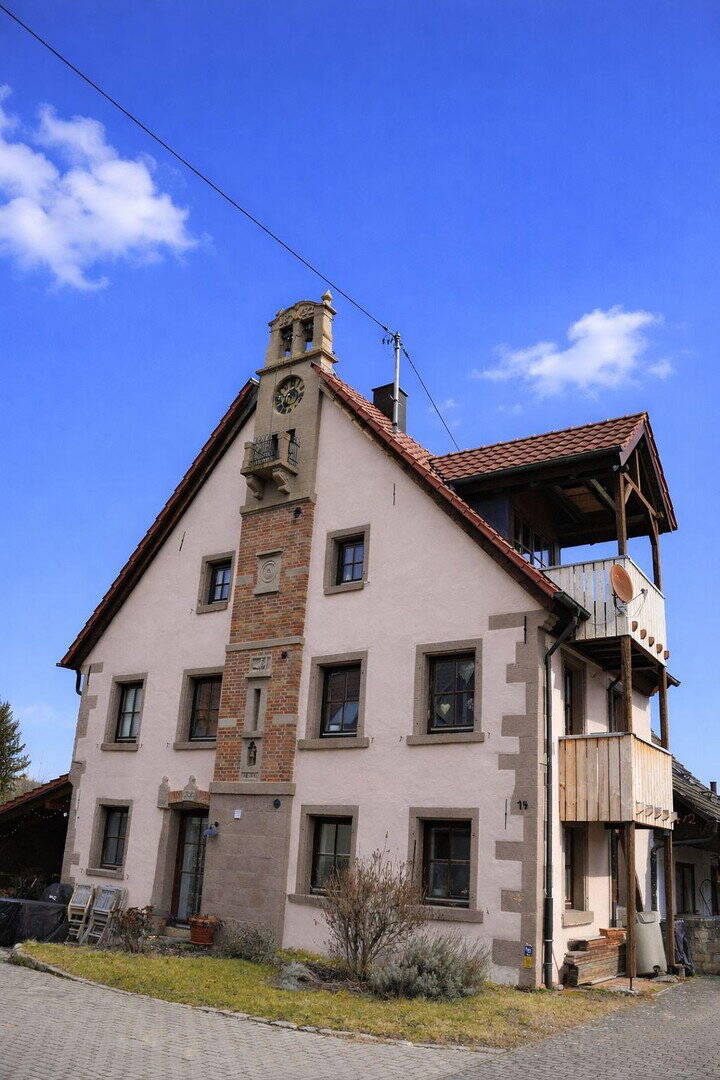 Thumbnail-Fachwerk-Doppelhaushälfte mit Garten, Balkonen, überdachtem Freisitz in Tübingen-Bühl