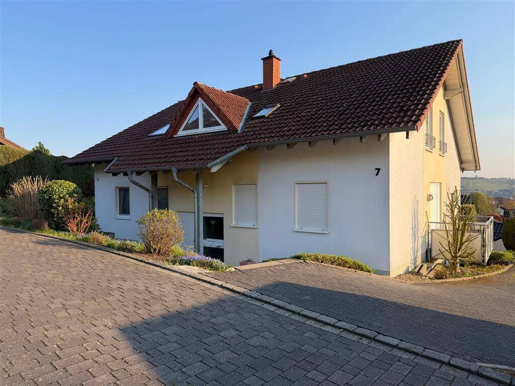 Thumbnail-Attraktive 2,5-Zimmer-Wohnung in ruhiger Lage von Möhnesee-Körbecke!