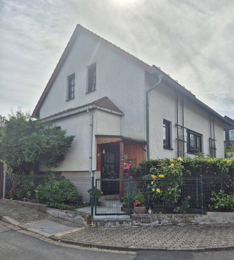 Thumbnail-Einfamilienhaus, Garten, Garage