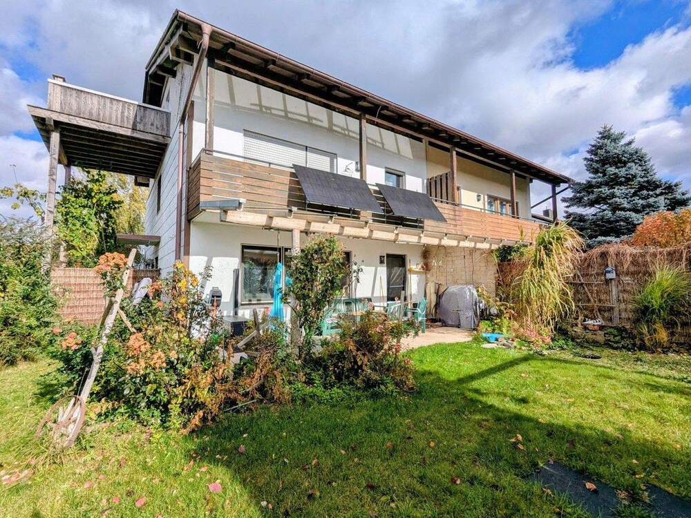 Thumbnail-Geräumige Doppelhaushälfte mit großen Garten und ruhiger Lage