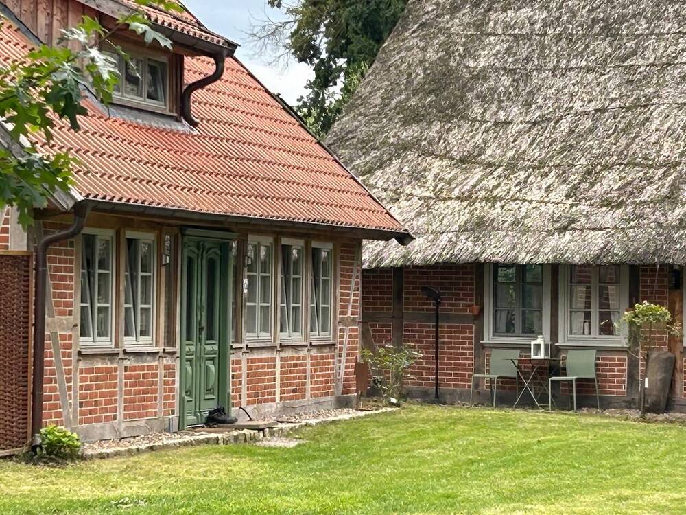 Thumbnail-PROVISIONSFREI - Friedliches Refugium auf dem Lande - Zwei 2024 sanierte Landhäuser in Ortsrandlage