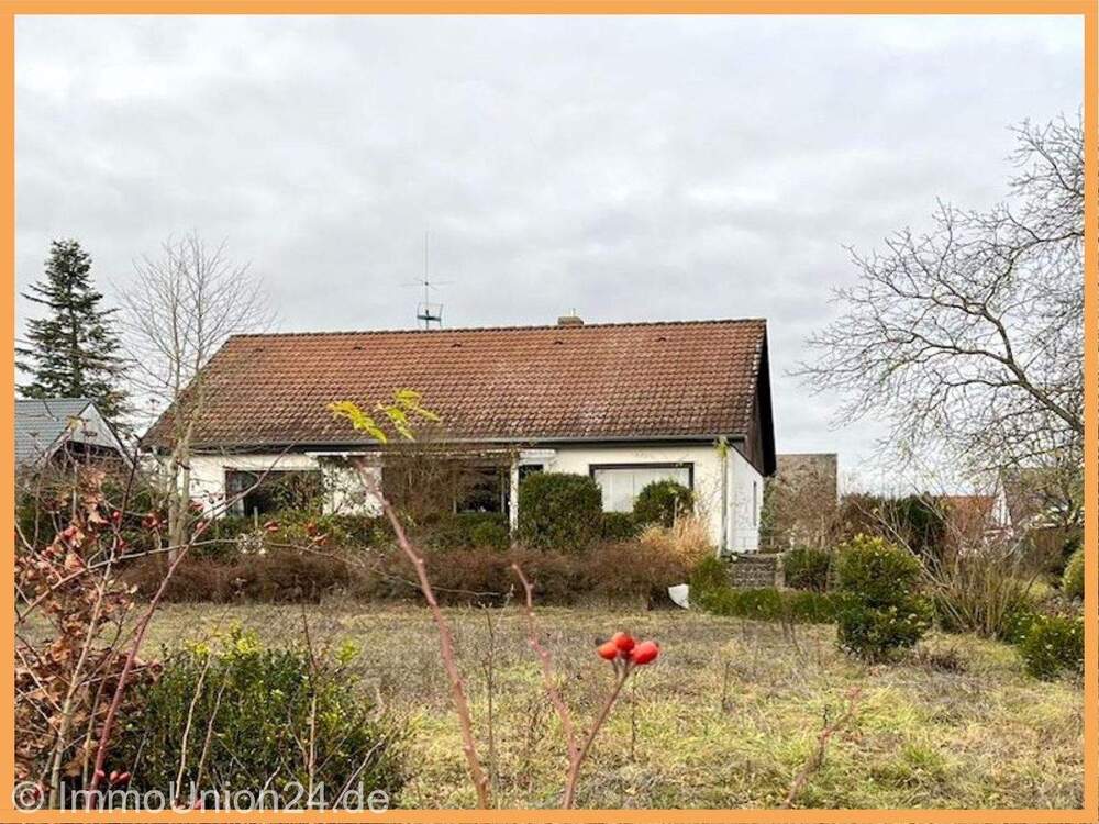 Thumbnail-499.000 für 125 qm renovierungsbedürftiges Einfamilienhaus mit großen Grundstück und Ausbaureserve