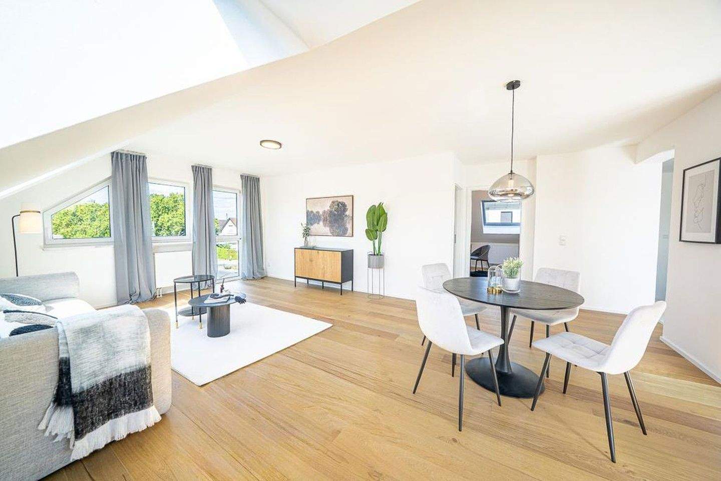 Thumbnail-SCHMUCKSTÜCK IN OFFENBACH BÜRGEL**SOFORT BEZUGSFREI**ERSTBEZUG NACH MODERNISIERUNG