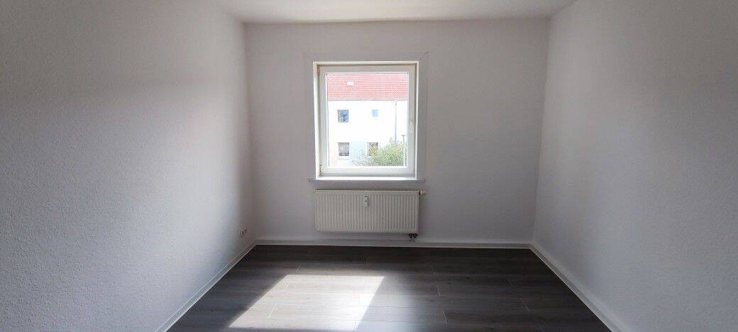 Thumbnail-Charmante Wohnung mit Badewanne, Laminat und zentraler Lage - jetzt einziehen