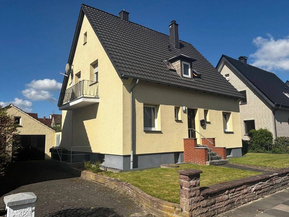 Thumbnail-Zweifamilienhaus in Lage - eine gute Kombination aus Gemütlichkeit und Potenzial