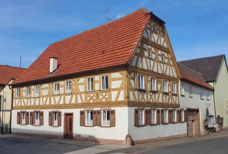 Straßenansicht