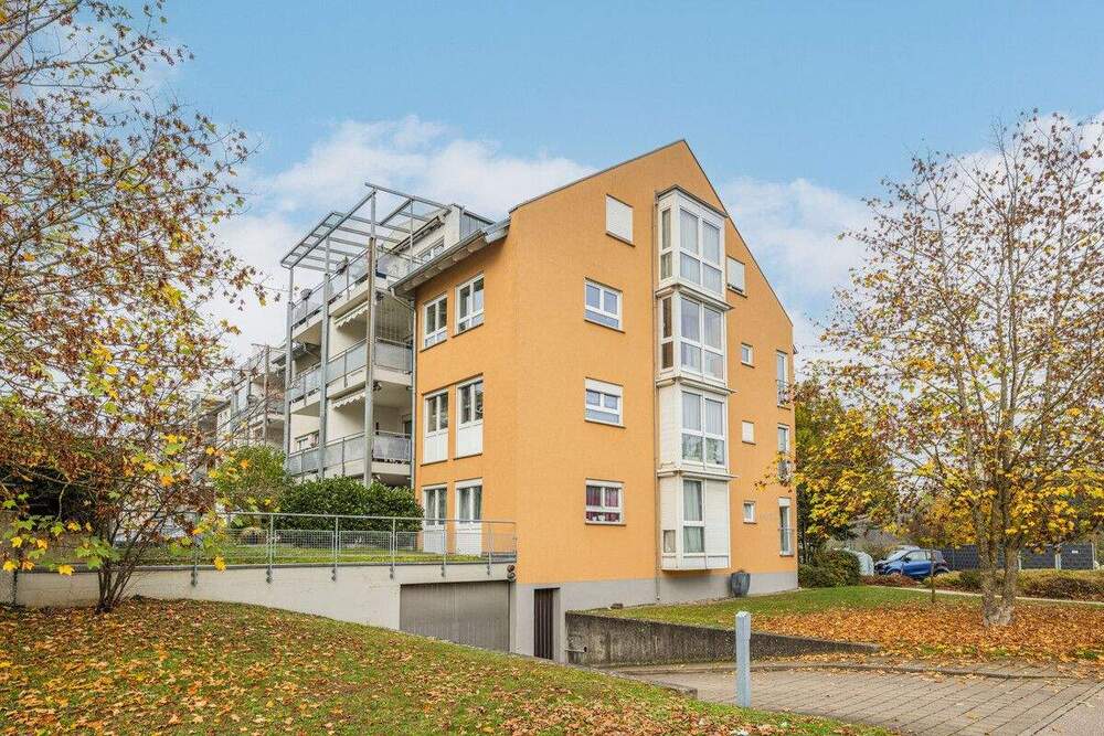 Thumbnail-Mietangebot in Singen-Süd: Tolle Wohnung am Ortsrand!