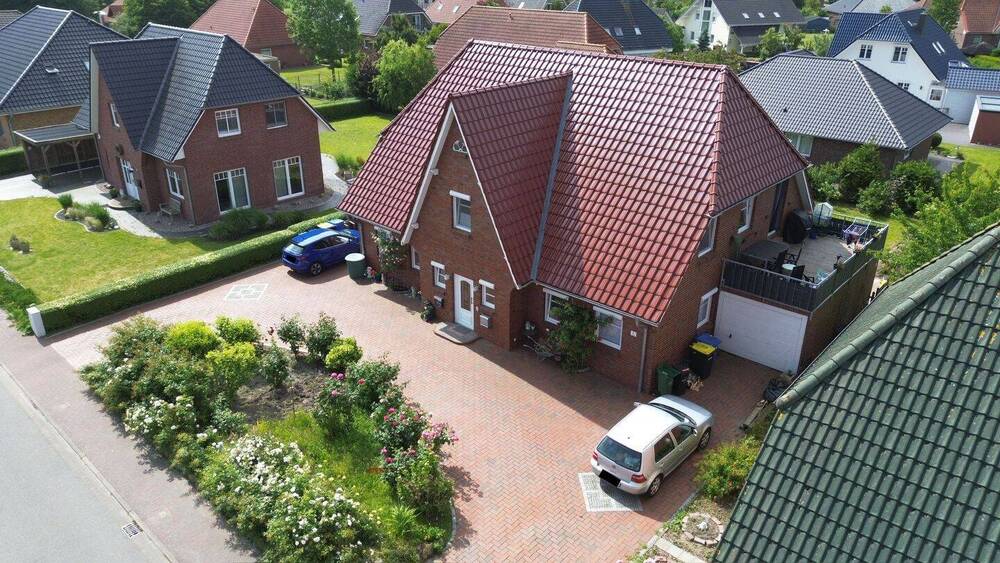 Thumbnail-Exklusives Zweifamilienhaus im Friesenstil - Hochwertig ausgestattet mit Garten und Dachterrasse