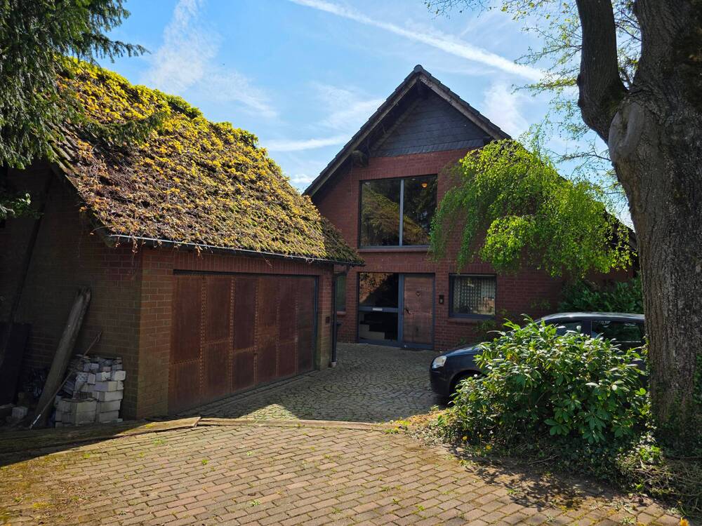 Thumbnail-RESERVIERT Zweifamilienhaus mit Einliegerwohnung in ruhiger Lage