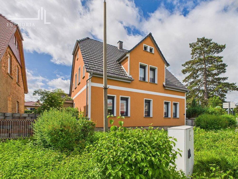Straßenansicht