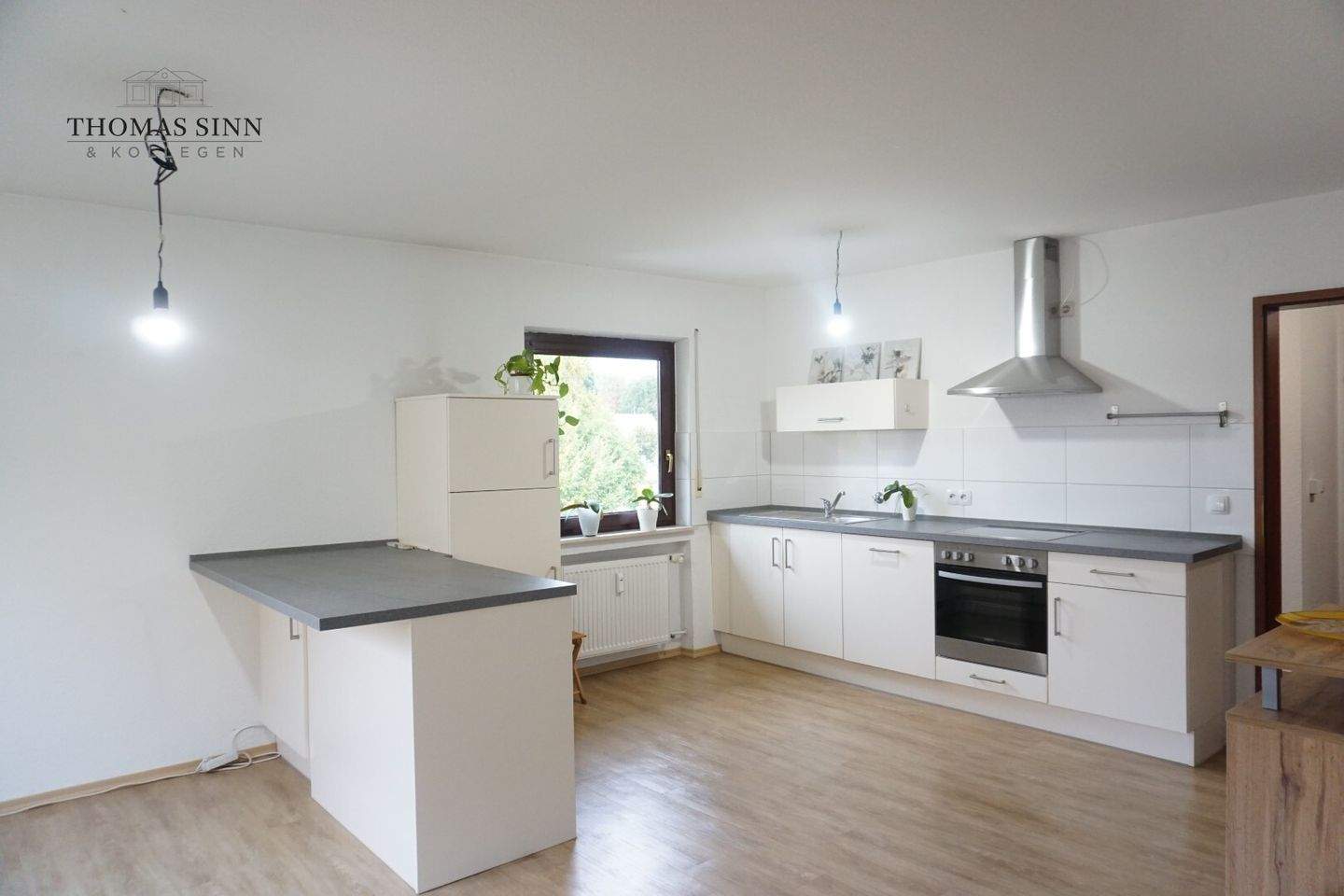 Thumbnail-Großzügige, gepflegte 2,5-Zimmer-Wohnung in ruhiger Sackgasse