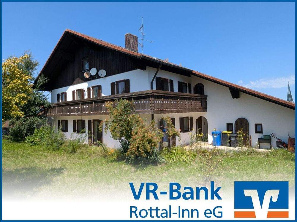 Thumbnail-Das hat Potenzial: 2-Familienhaus mit ausgebautem DG und großem Grundstück