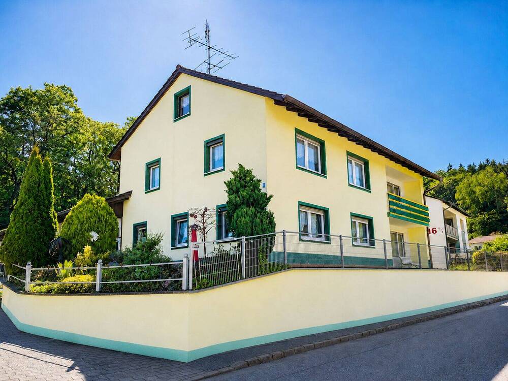 Thumbnail-Seltene Gelegenheit: Einfamilienhaus mit außergewöhnlich großem Grundstück in Essenbach!
