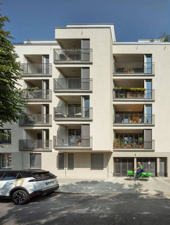Thumbnail-Erstbezug: Großzügige 3-Zimmer-Wohnung * Süd-Loggia
