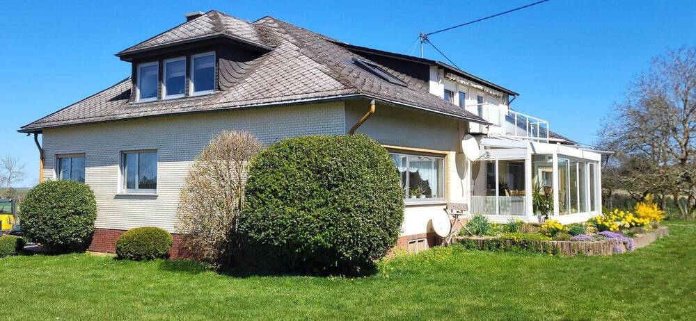 Thumbnail-Freistehendes Zweifamilienhaus in ruhiger Ortsrandlage