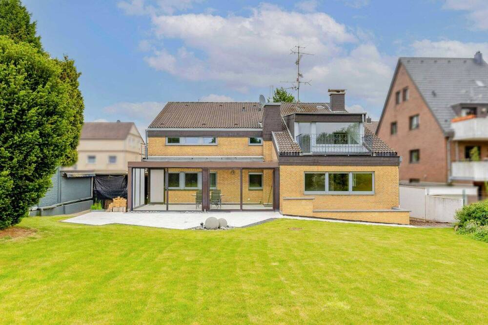 (1) Rückansicht