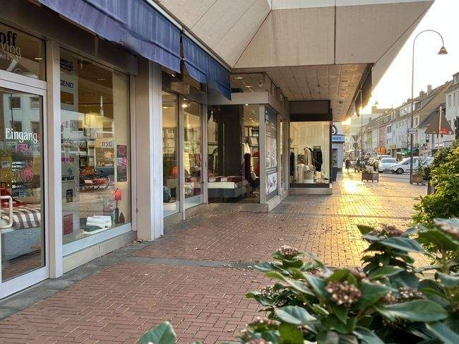 Thumbnail-Best Invest: Laden-Flat in Rodenkirchen