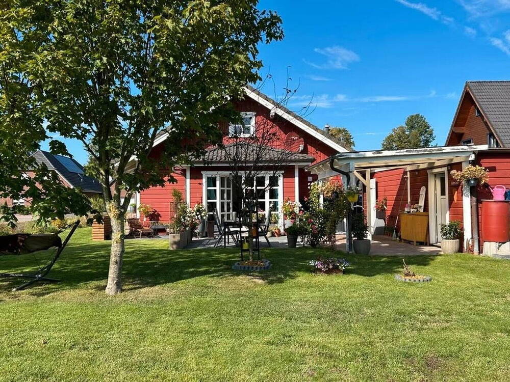 Thumbnail-Charmanter Holzbungalow auf Eckgrundstück