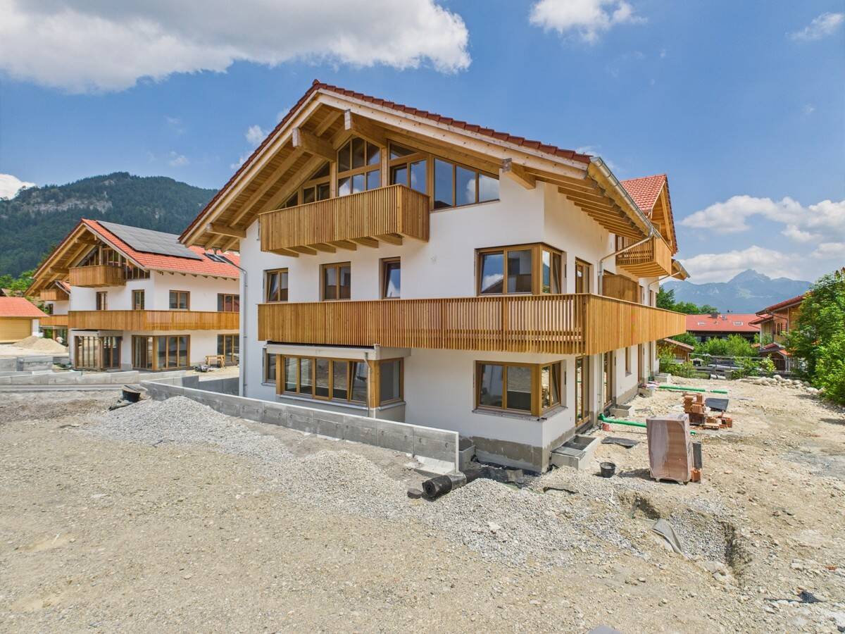 Thumbnail-Exklusive Landhaus-Gartenwohnung mit Hobbyraum in Schliersee-Neuhaus mit Bergpanoramablick