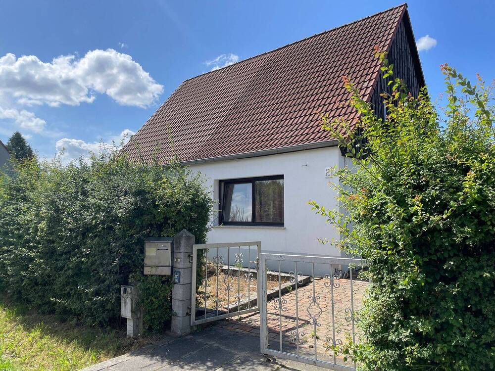 Thumbnail-Doppelhaushälfte mit großem Potenzial auf schönem Grundstück!