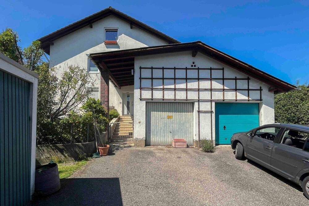 Thumbnail-Mehrfamilienhaus mit 3 Einheiten und großem Garten in begehrter, familienfreundlicher Lage