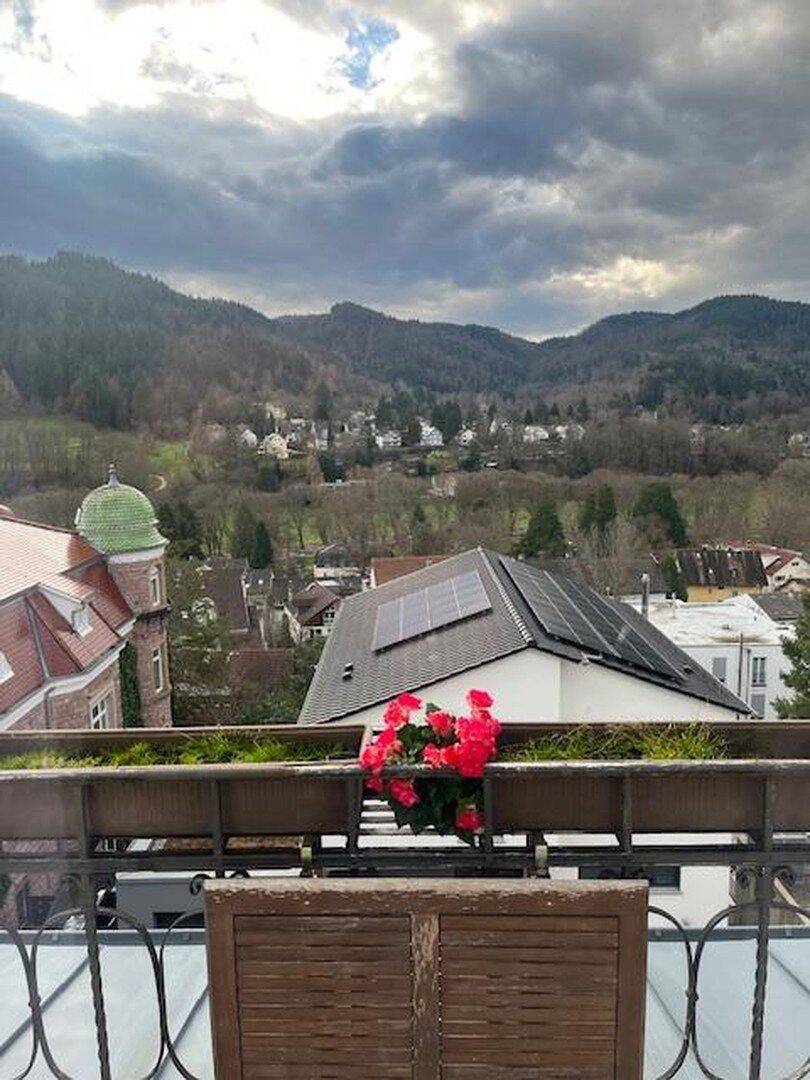 Thumbnail-Dachgeschosswohnung in traumhafter Aussichtslage Baden-Baden