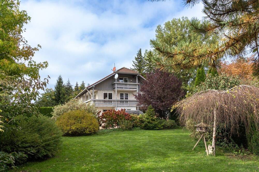 Thumbnail-** Mehrgenerationenhaus mit Werkstatt und Ladenflächen in Windach am Ammersee **