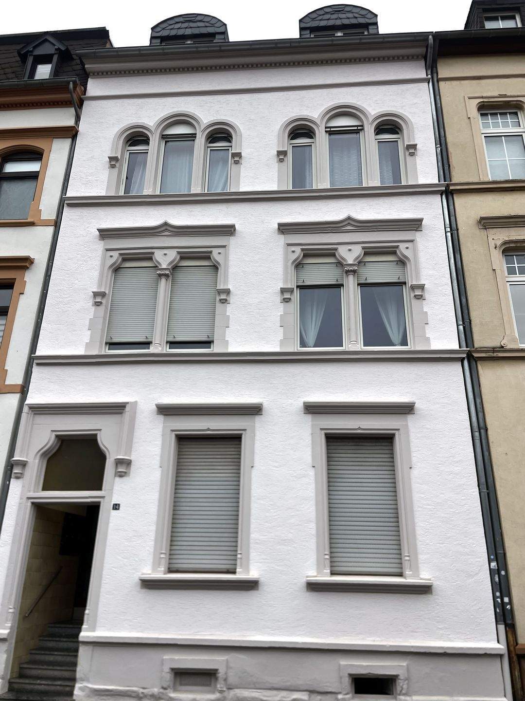 Thumbnail-****Gepflegter Altbau mit 6 Wohnungen in gefragter Innenstadtlage****