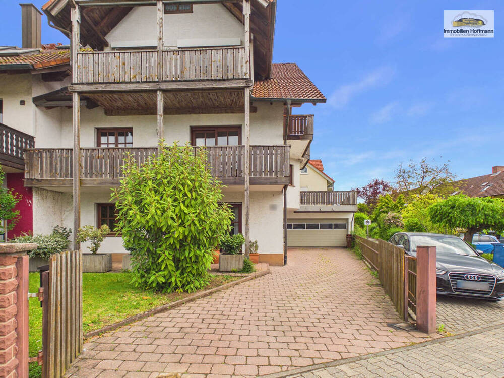 Thumbnail-Exklusives Zweifamilienhaus mit 68 m² Dachterrasse, 4 Balkonen & Doppelgarage