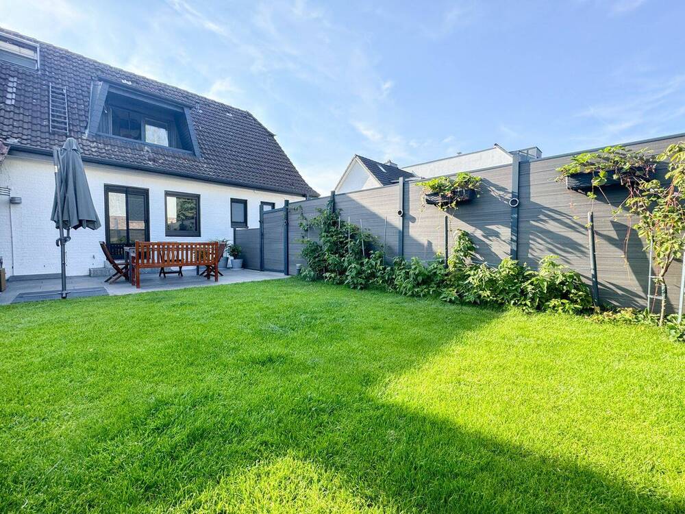 Thumbnail-Doppelhaushälfte - komplett saniert in Top-Lage!