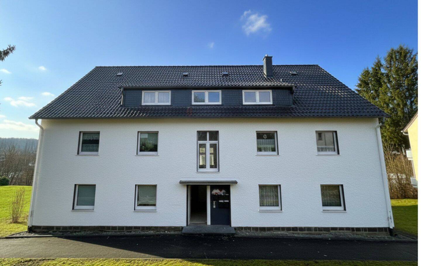 Thumbnail-Bezugsfrei & frisch saniert: Helle 3-Zi Wohnung in 35716 Dietzhölztal