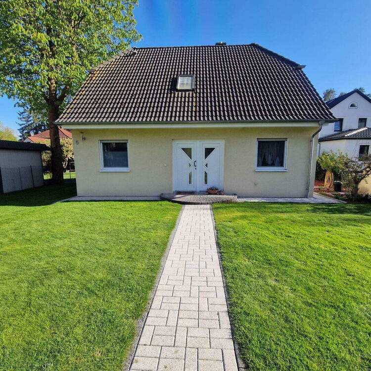 Thumbnail-Einziehen statt Renovieren - hochwertig saniertes Familienhaus mit Erdwärme und Traumgarten