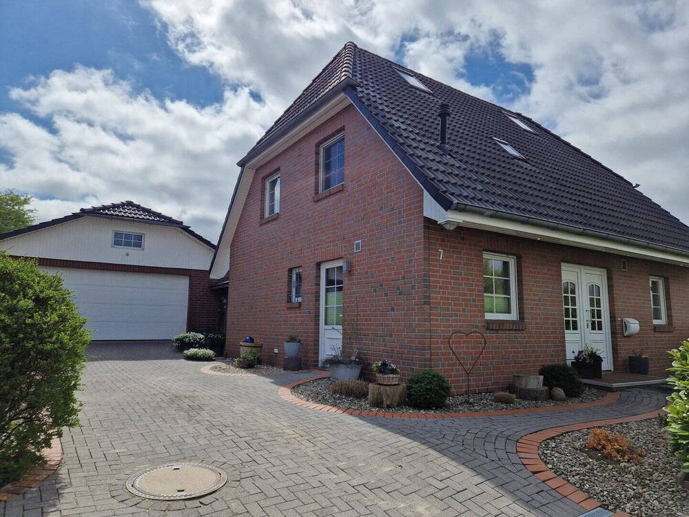 Thumbnail-Niedrigenergiehaus mit Feldblick von Privat